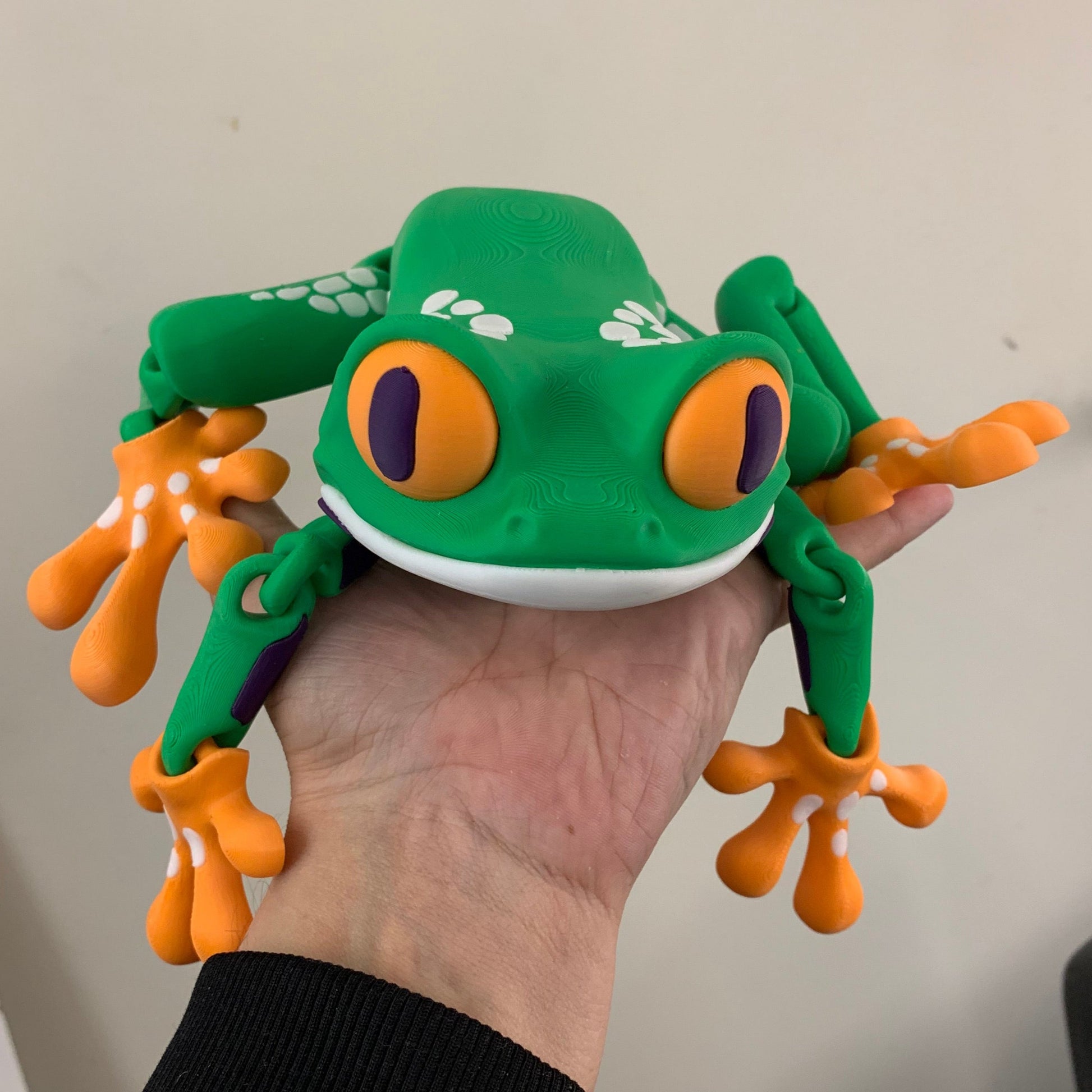 Farverig frø med bevægelige led – 3D-printet figur