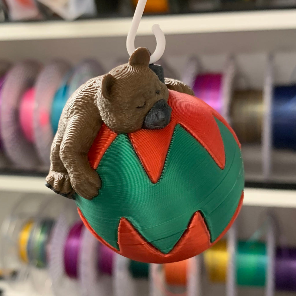 Julekugle med Bjørn – 3D-printet pynt (Ø 5 cm)
